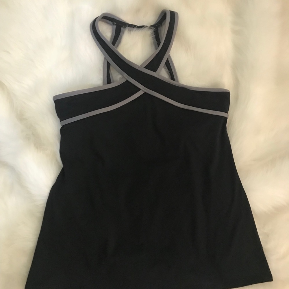 Cute halter work out top!